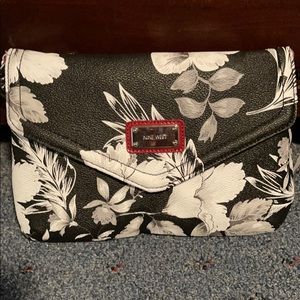 Nine West Clutch NWT